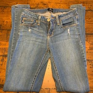 Just Black Size 27 Jeans Skinny Distressed